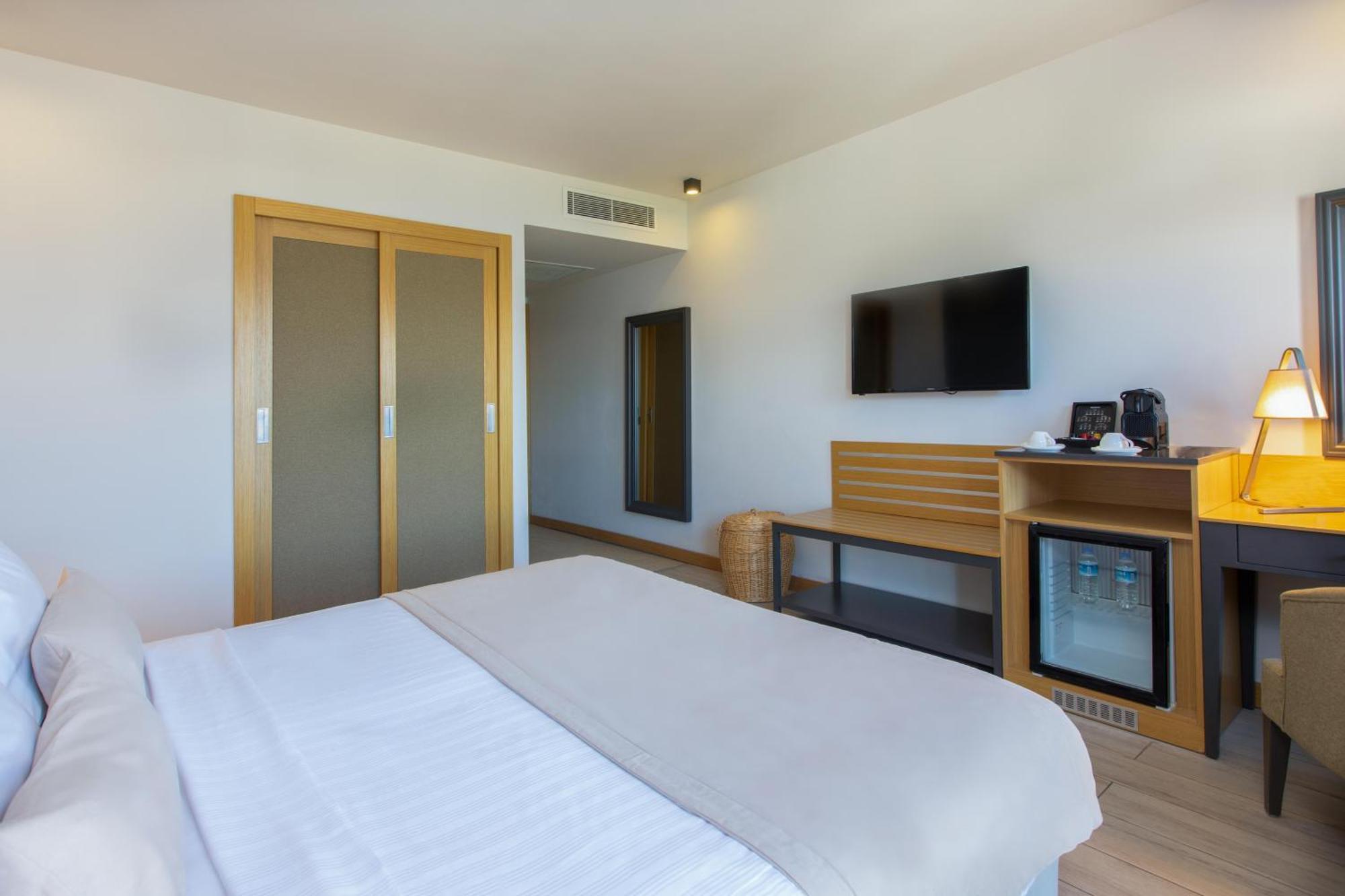 โรงแรมเซนซ์ Bodrum ภายนอก รูปภาพ
