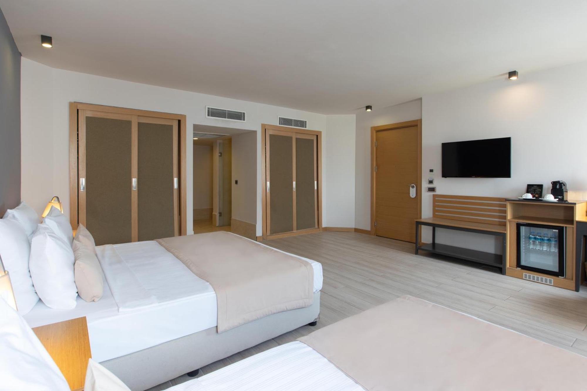 โรงแรมเซนซ์ Bodrum ภายนอก รูปภาพ