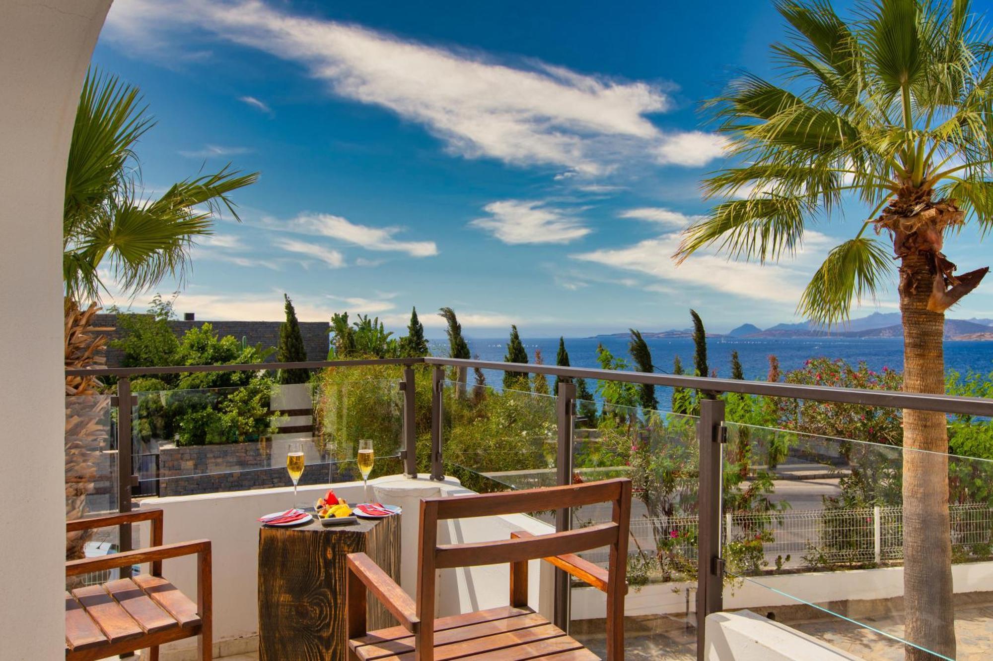 โรงแรมเซนซ์ Bodrum ภายนอก รูปภาพ