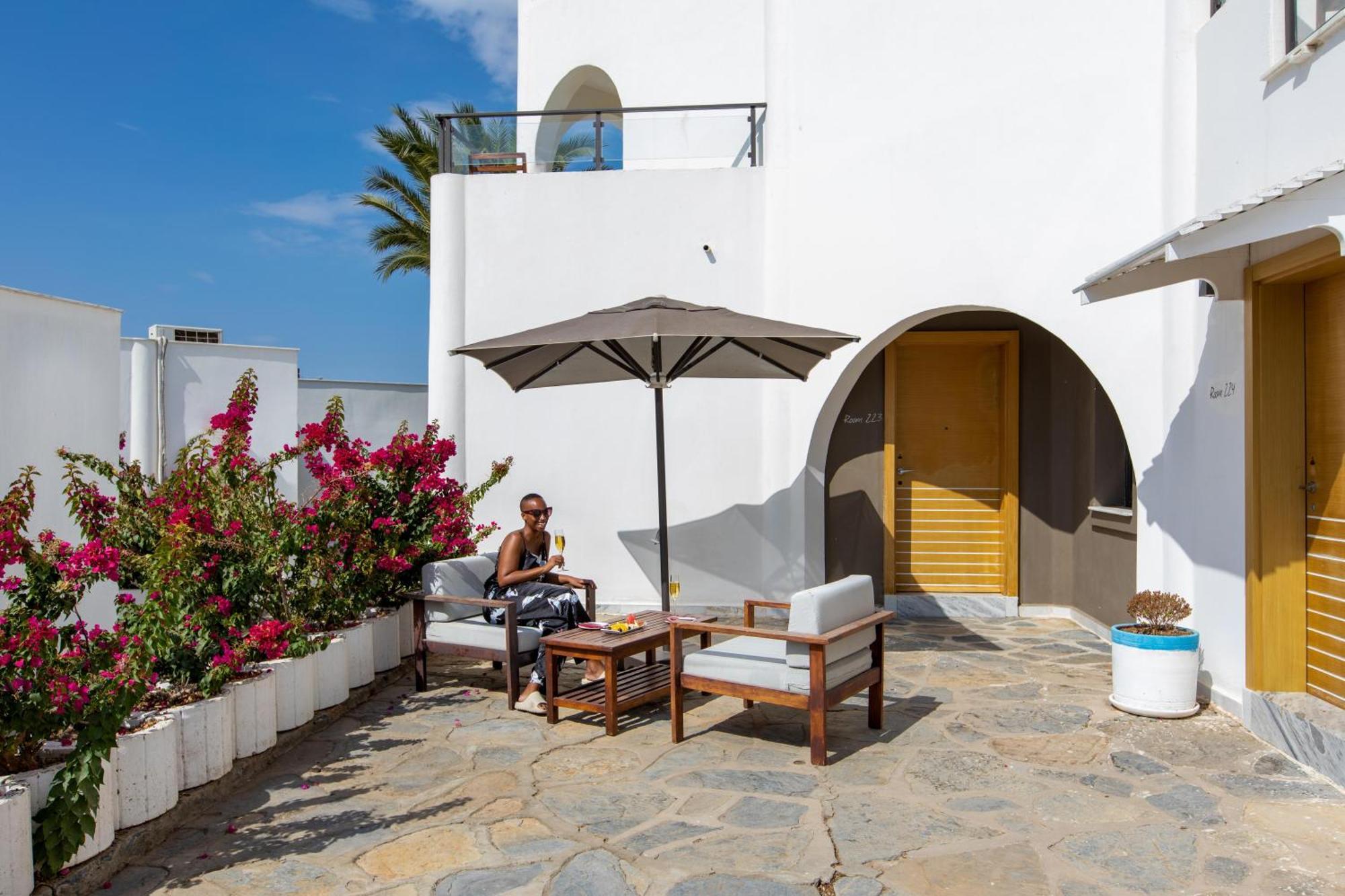 โรงแรมเซนซ์ Bodrum ภายนอก รูปภาพ