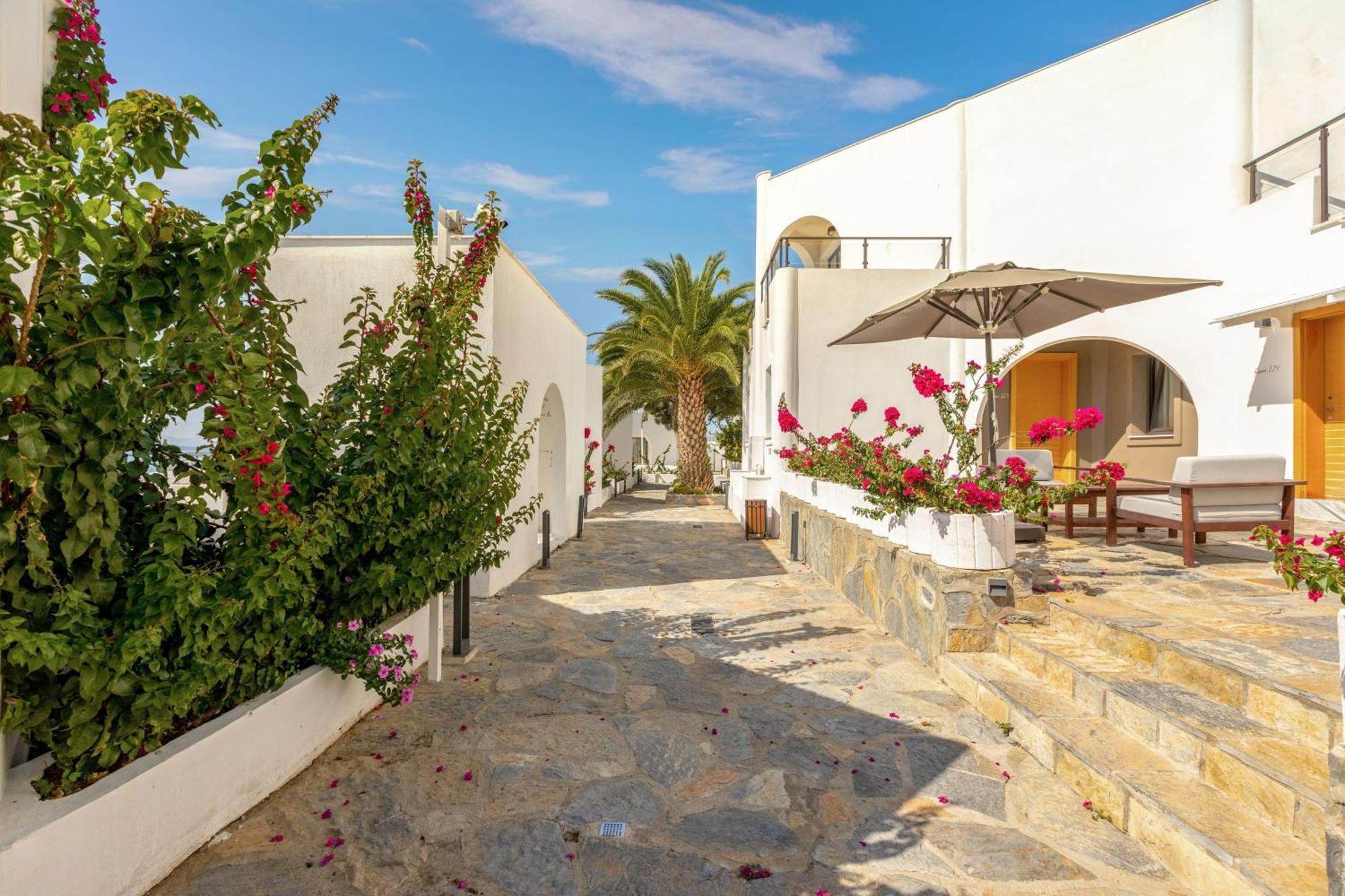 โรงแรมเซนซ์ Bodrum ภายนอก รูปภาพ