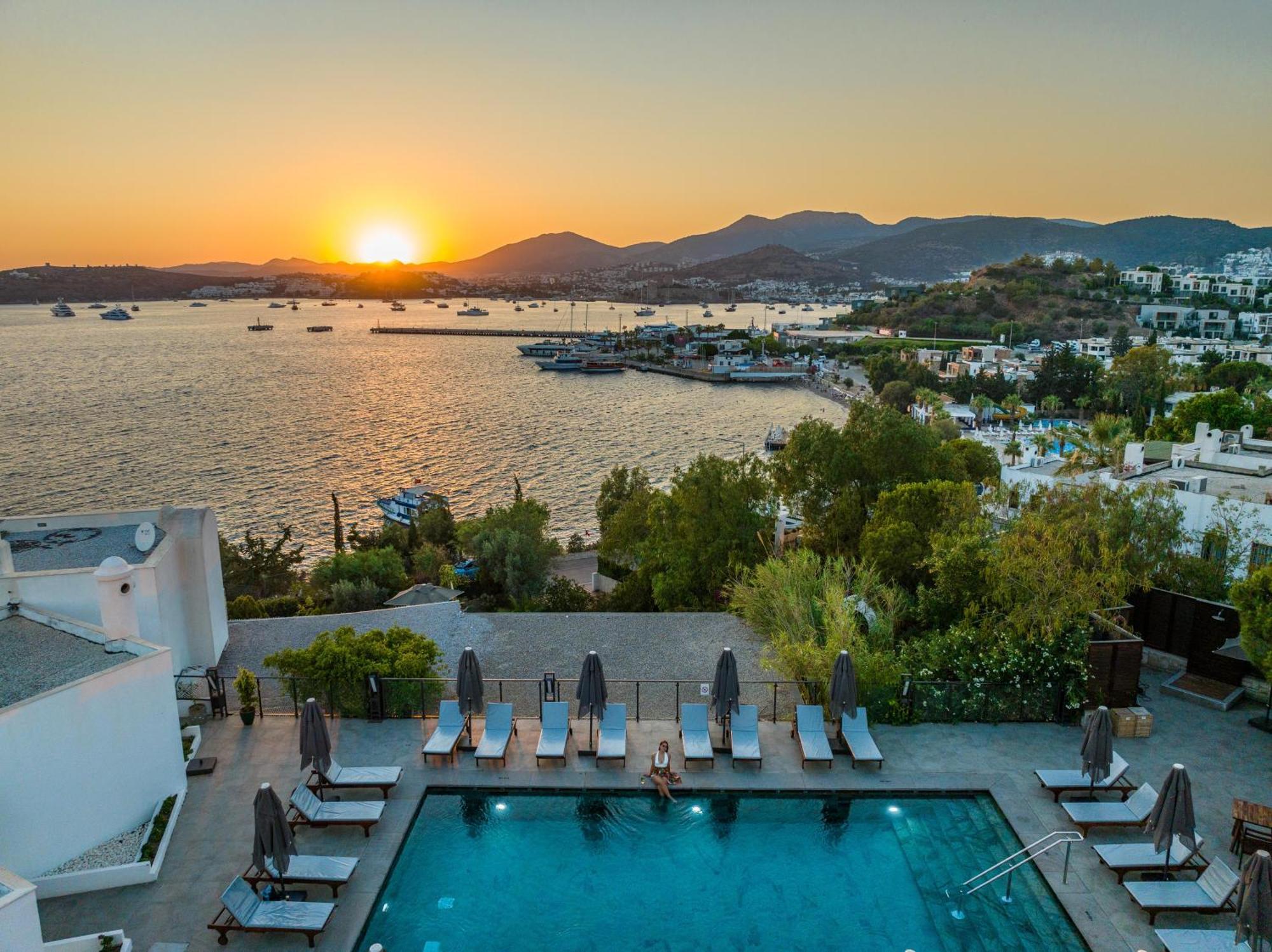 โรงแรมเซนซ์ Bodrum ภายนอก รูปภาพ